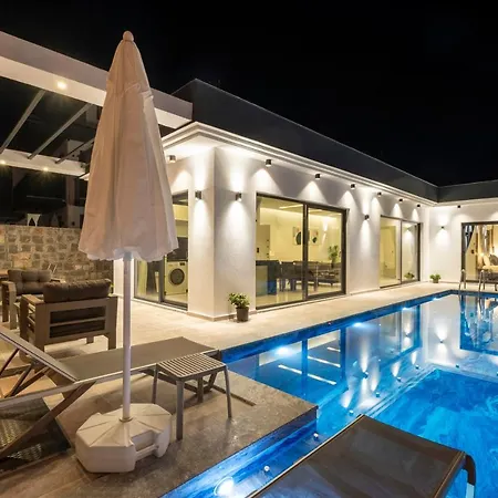 Villa Mystory *